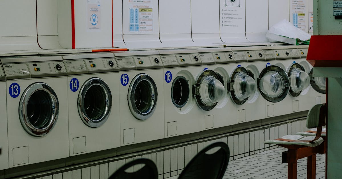 How Staff Responsiveness Influences Customer Loyalty in Laundromats